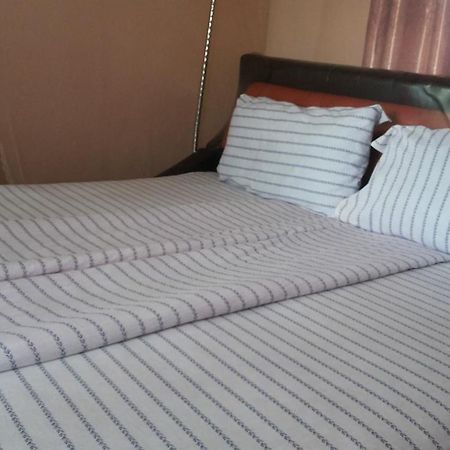 Rock Shadow Hotel Koboko Dış mekan fotoğraf